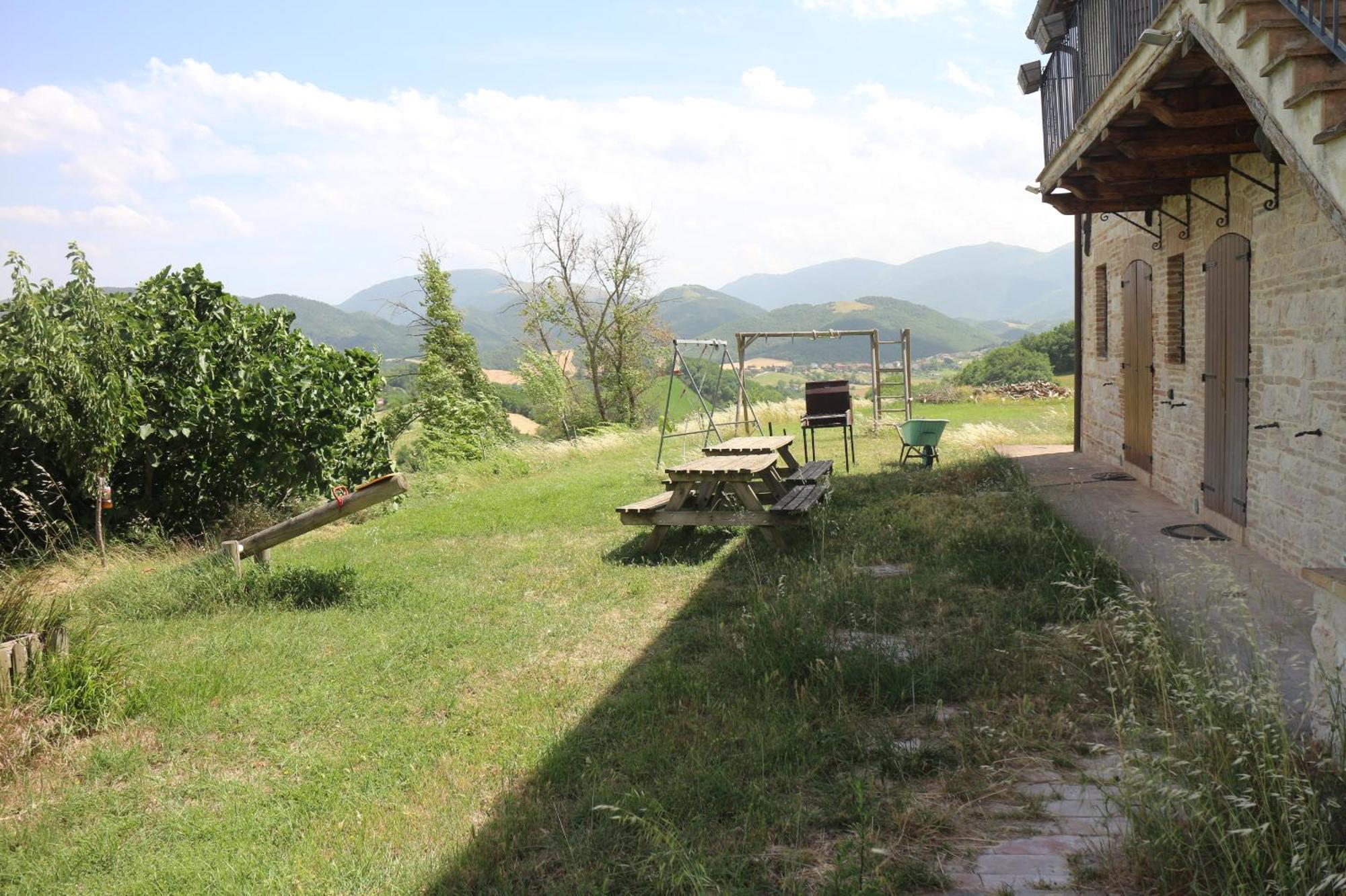 Villa Antica Dimora Italiana Fabriano Exterior foto